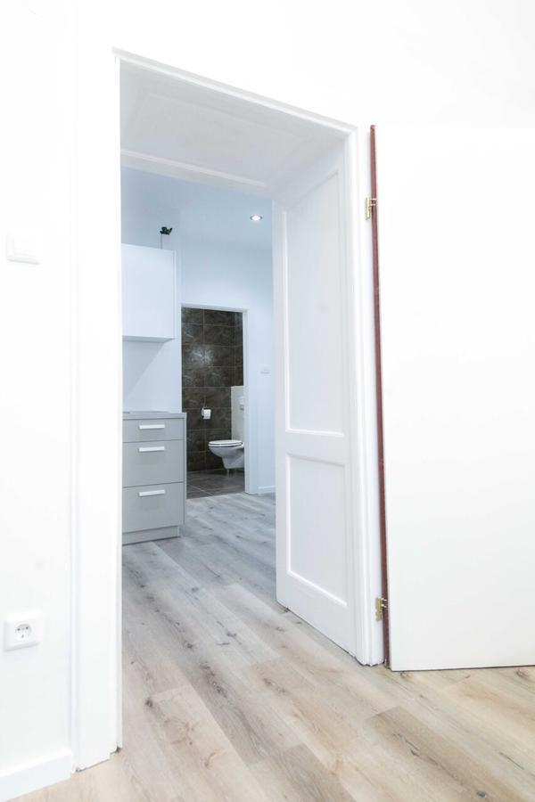 Apartma City & Free Parking Ljubljana Buitenkant foto